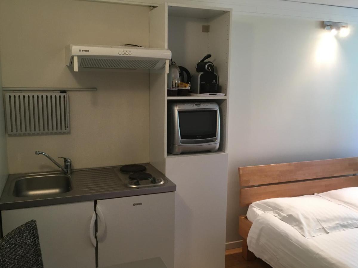 Hotel Pierre Blanche Chatillon-en-Michaille Екстериор снимка