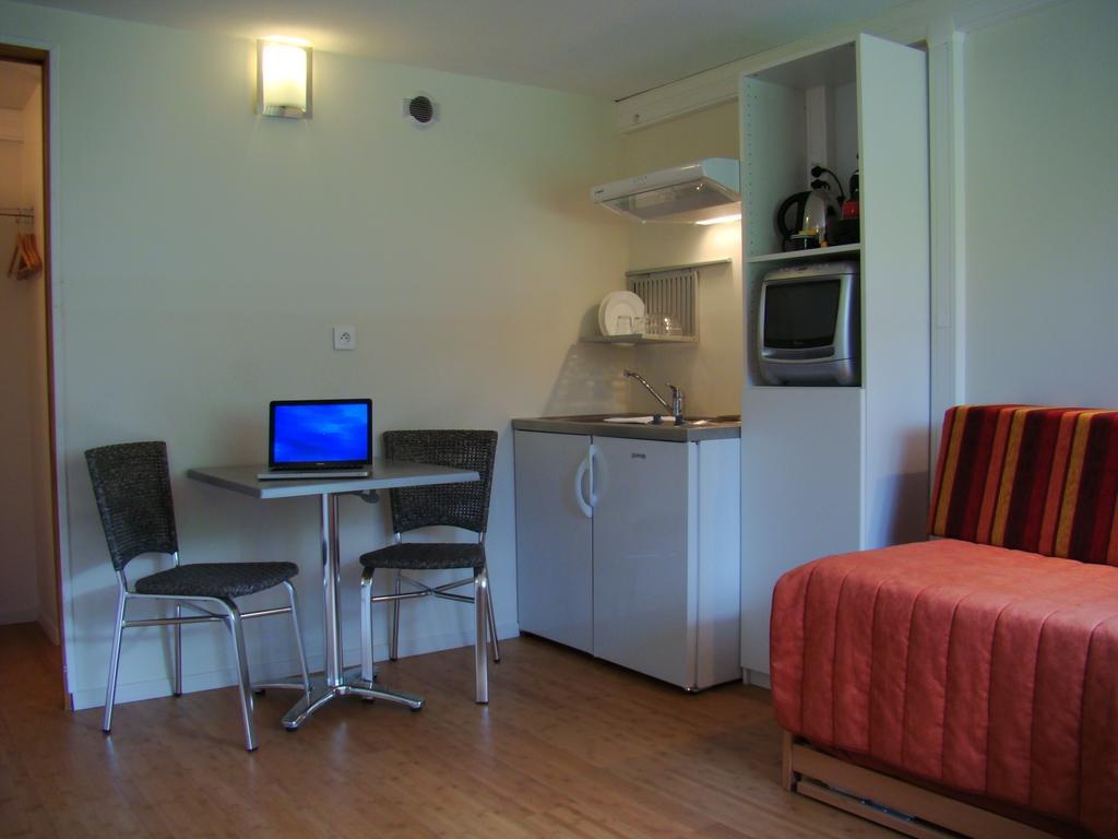Hotel Pierre Blanche Chatillon-en-Michaille Екстериор снимка